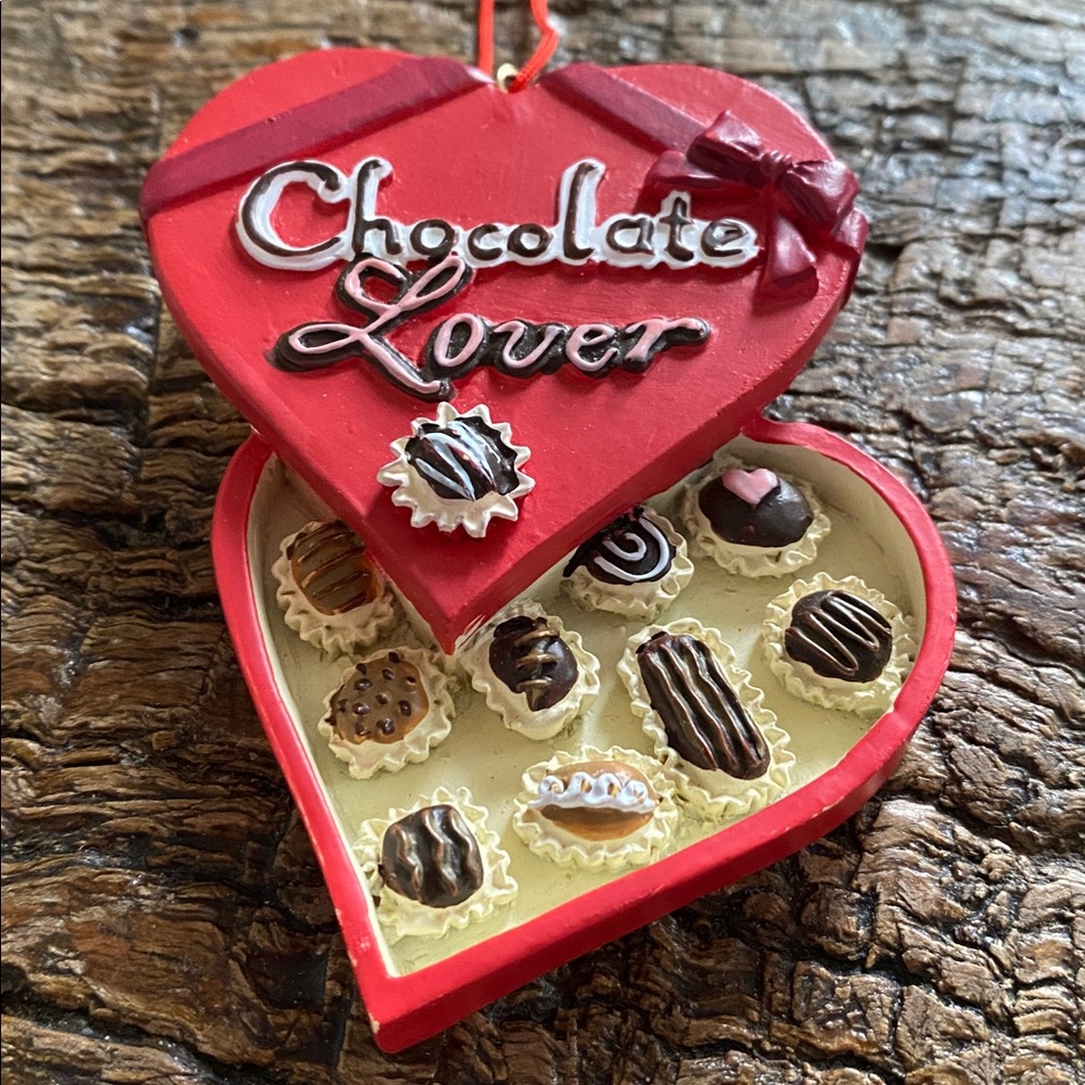 ♥️Valentine’s Day♥️Chocolate Lover Ornament - Picture 3 of 6